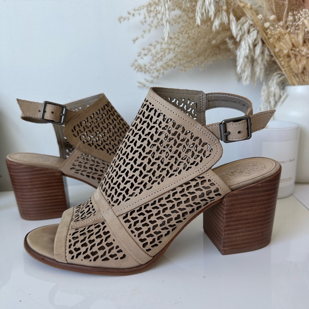 Vince Camuto nude block heels